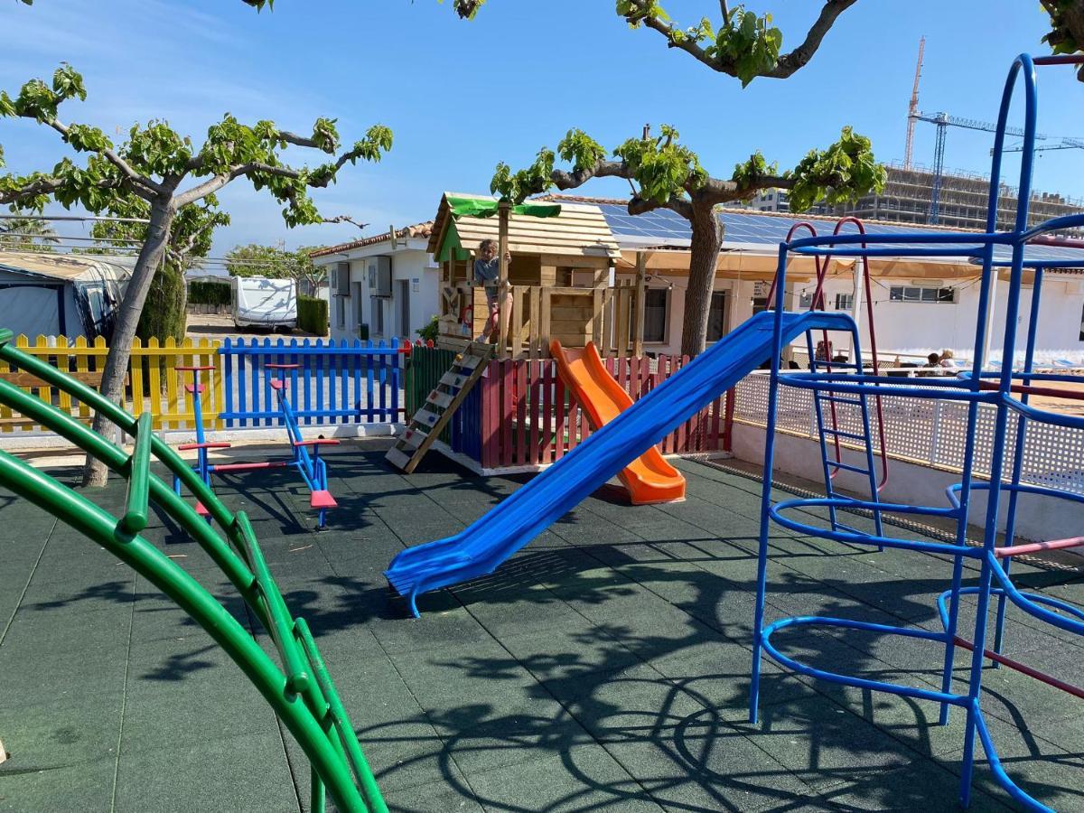 אורופסה דל מר Camping Riberamar מראה חיצוני תמונה